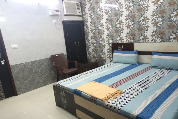 Deluxe shared room near Kesariya Ji Temple Palitana